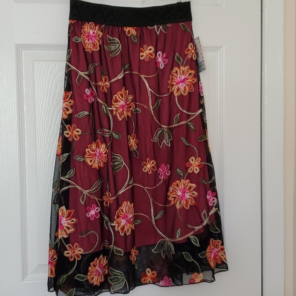 Lularoe NWT Lola skirt size 2XL